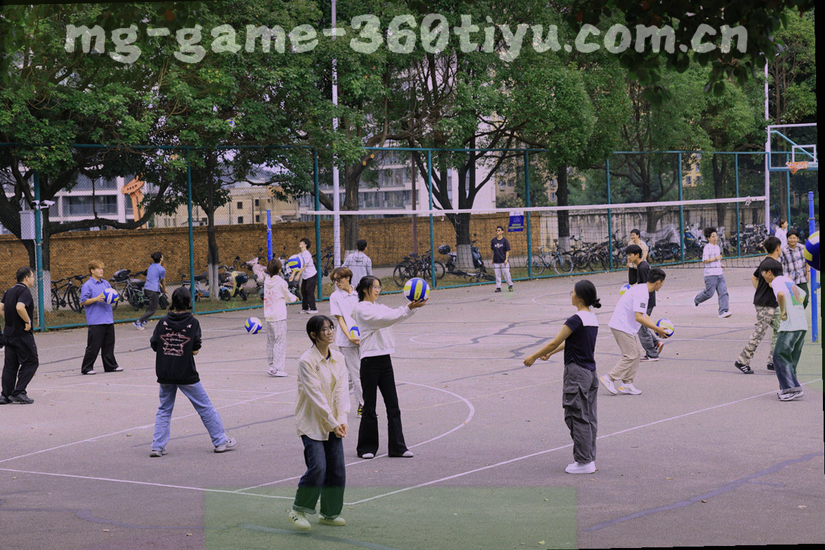 数据中心走廊的冷光灯带与地面指示刻度，抽象无人场景